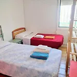 Chalet Calafat 度假居