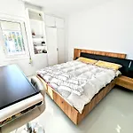 Chalet Calafat 度假居 *